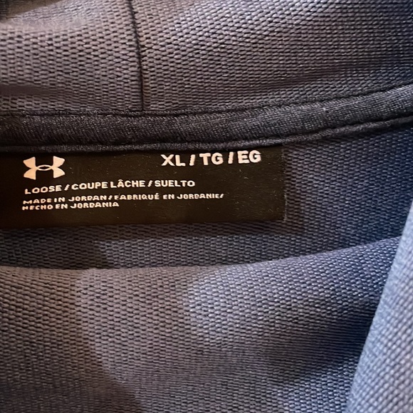 Like new Under armour women’s funnel neck top, denim blue,  size XL - Picture 3 of 4